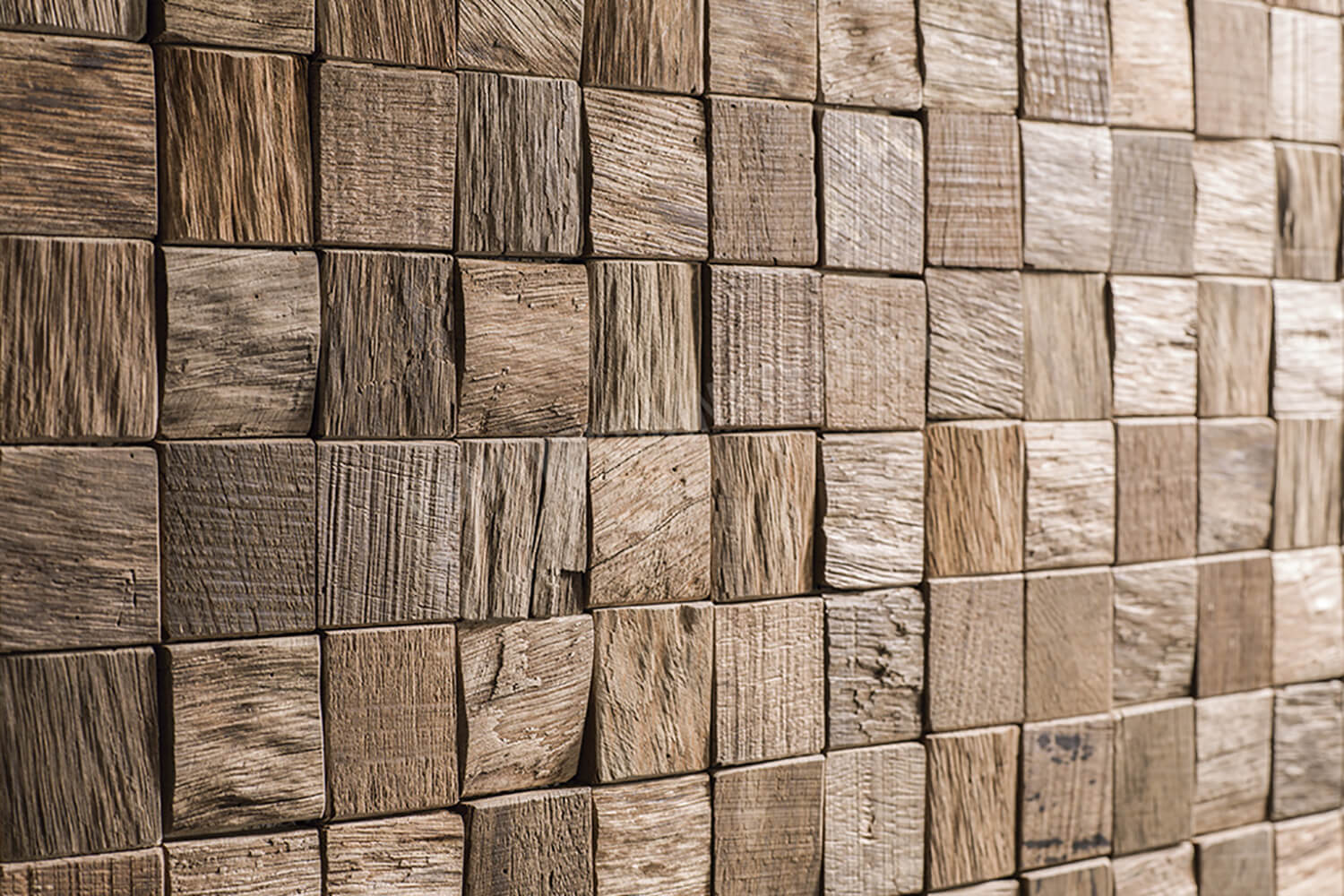 деревянная плитка для стен в интерьере